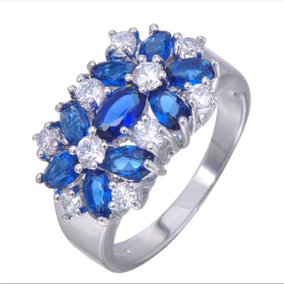 New Women’s 925 Silver Flower Blue Sapphire Ring - Picture 7 of 11